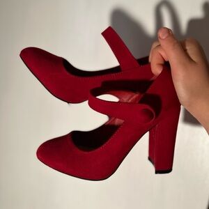 ❌SOLD❌Red heels